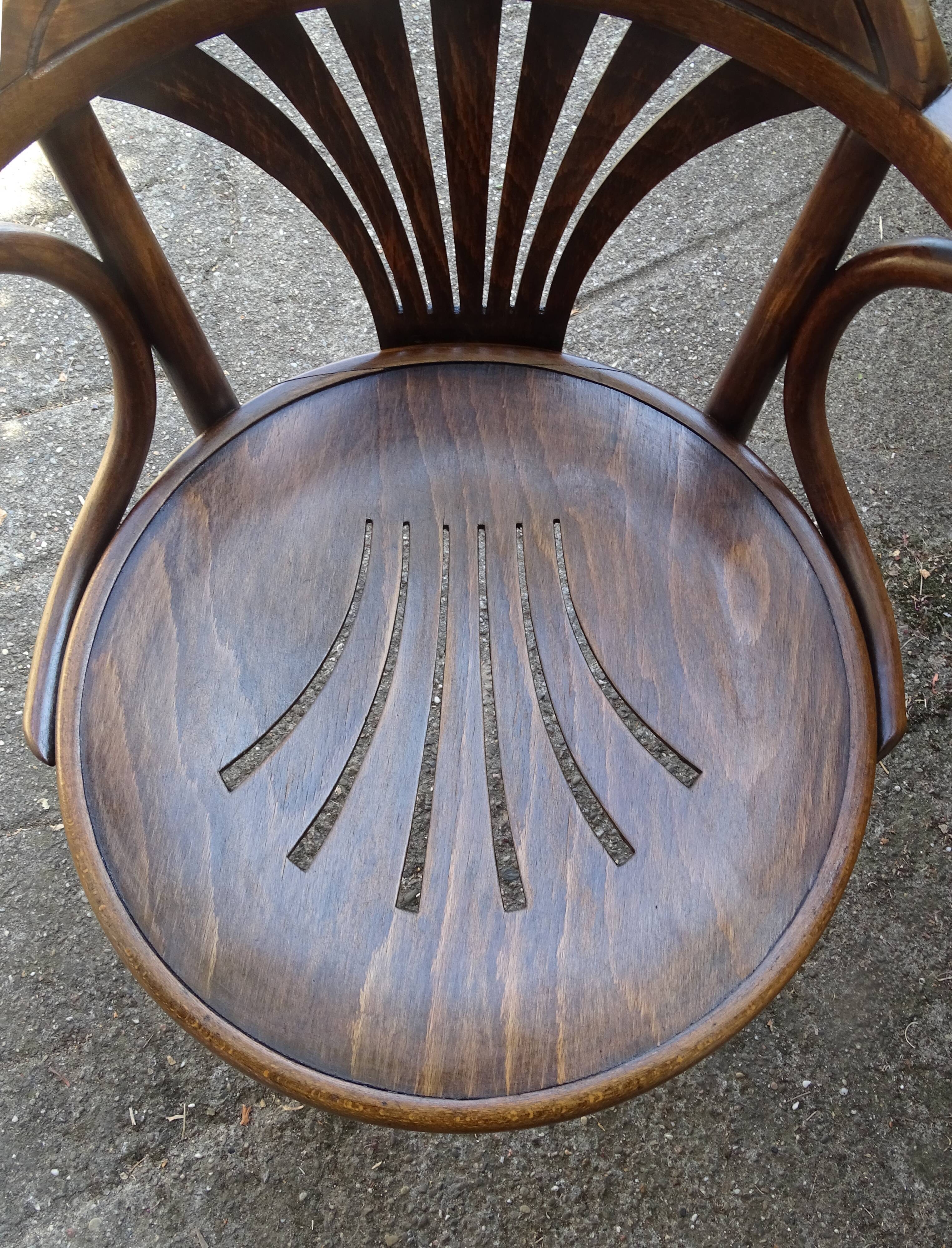 Thonet No.23 desk seated open wood 1910