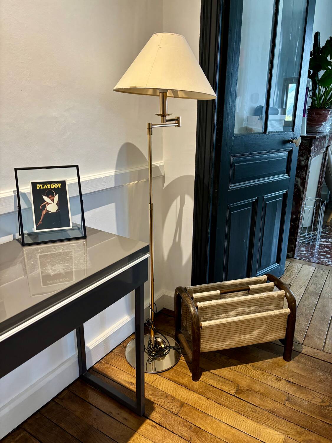 Vintage 70s wooden magazine rack