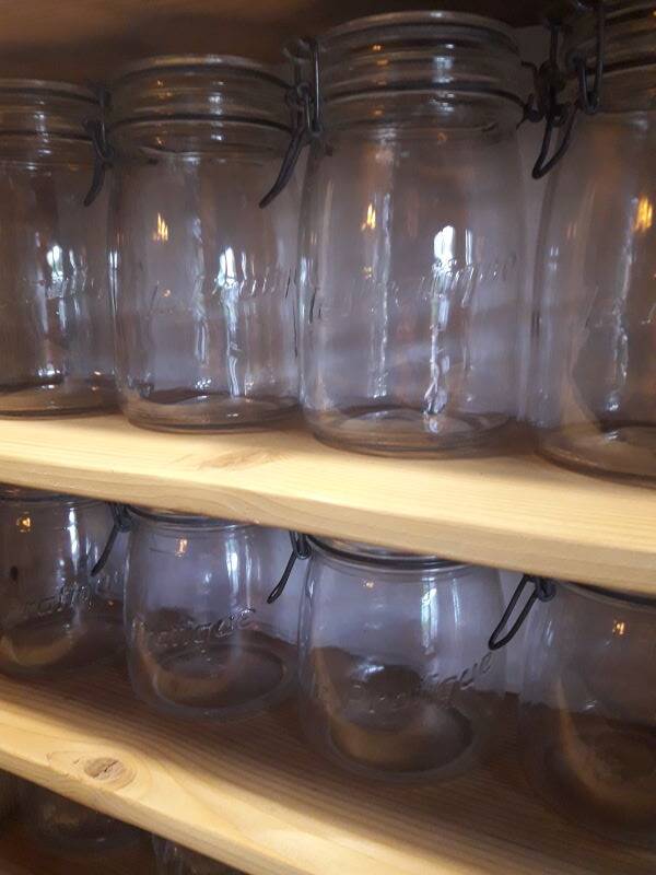 Spice shelves L1.6mxH79cm