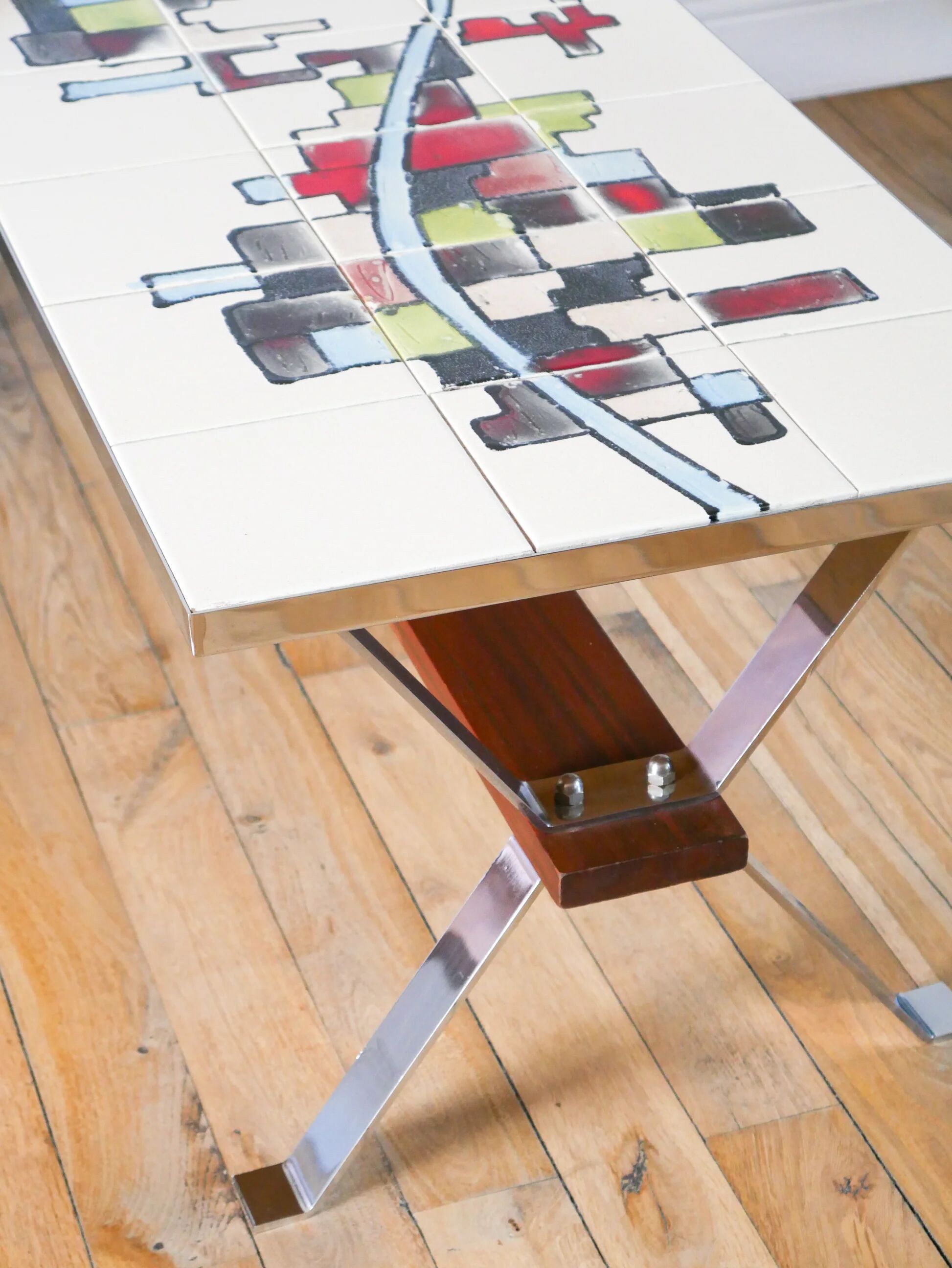 Ceramic coffee table, chrome and teak legs, Space Age, signed, 1970.