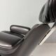 Chaise longue Eames entièrement noire par Herman Miller, années 1970.