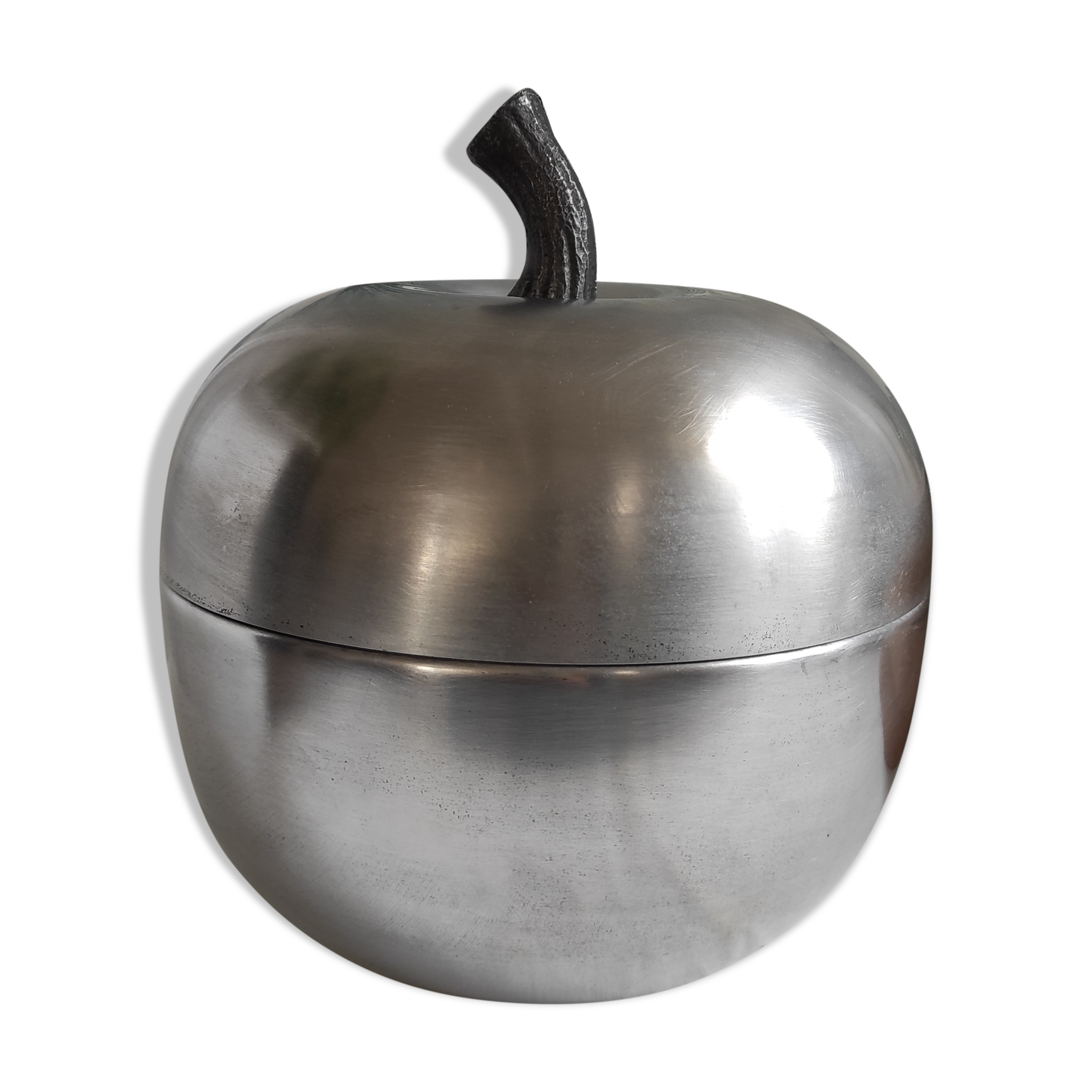 Apple ice bucket in vintage Italian aluminum design
