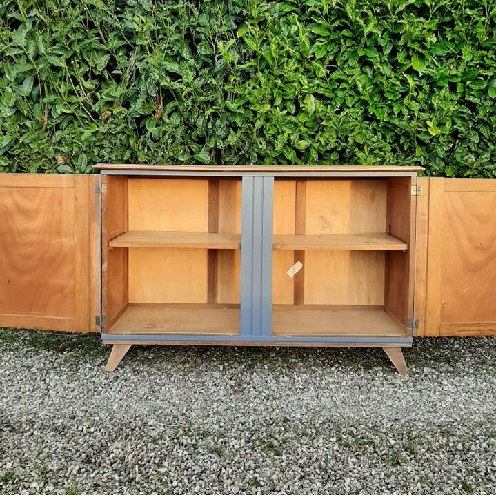 Parisian buffet compass feet