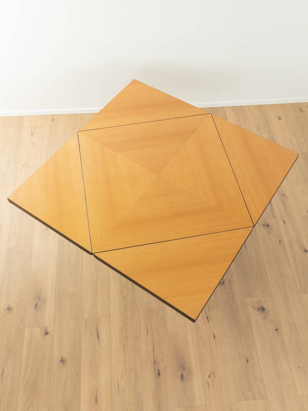 Quadrondo dining table, Erwin Nagel for Rosenthal