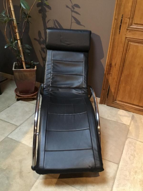 1980 metal and sky vintage long chair