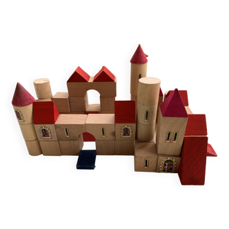 Chateau fort en cubes en bois