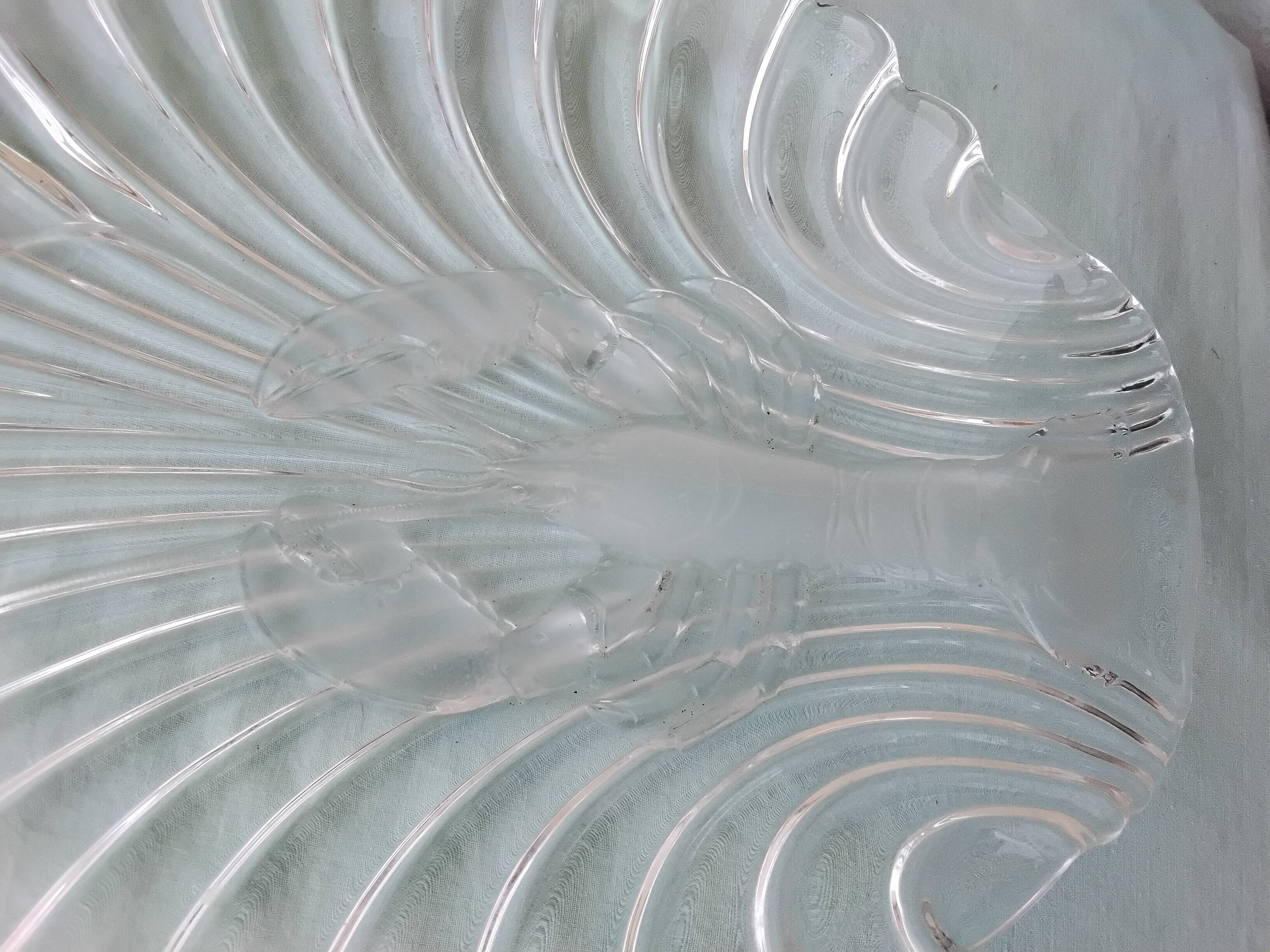 Glass dish for shellfish or crustaceans lobster