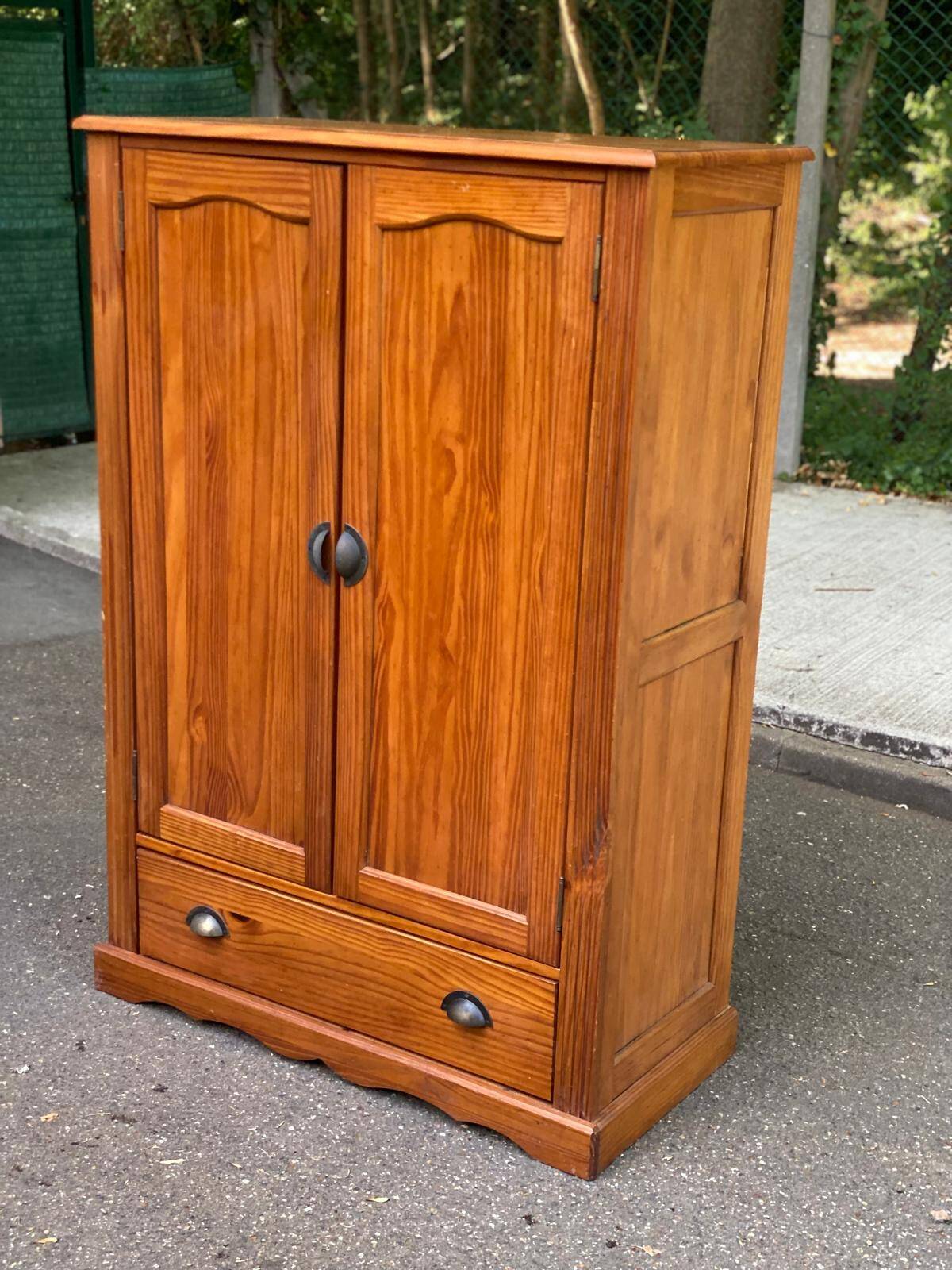 Small wardrobe / bonnetière in solid honey pine with 2 doors and 1 drawer.