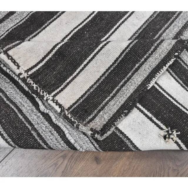 1970s Handwoven Vintage Turkish Wool Flatweave Kilim Rug 160x250