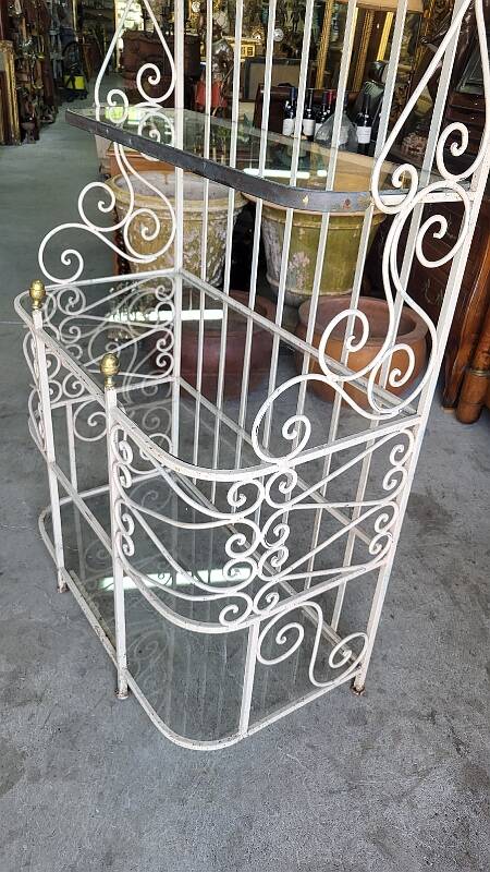 Etagere boulangere ancienne en fer forge a 5 niveaux