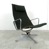 Charles & Ray Eames EA124 Lounge chair in black fabric, 1970s
