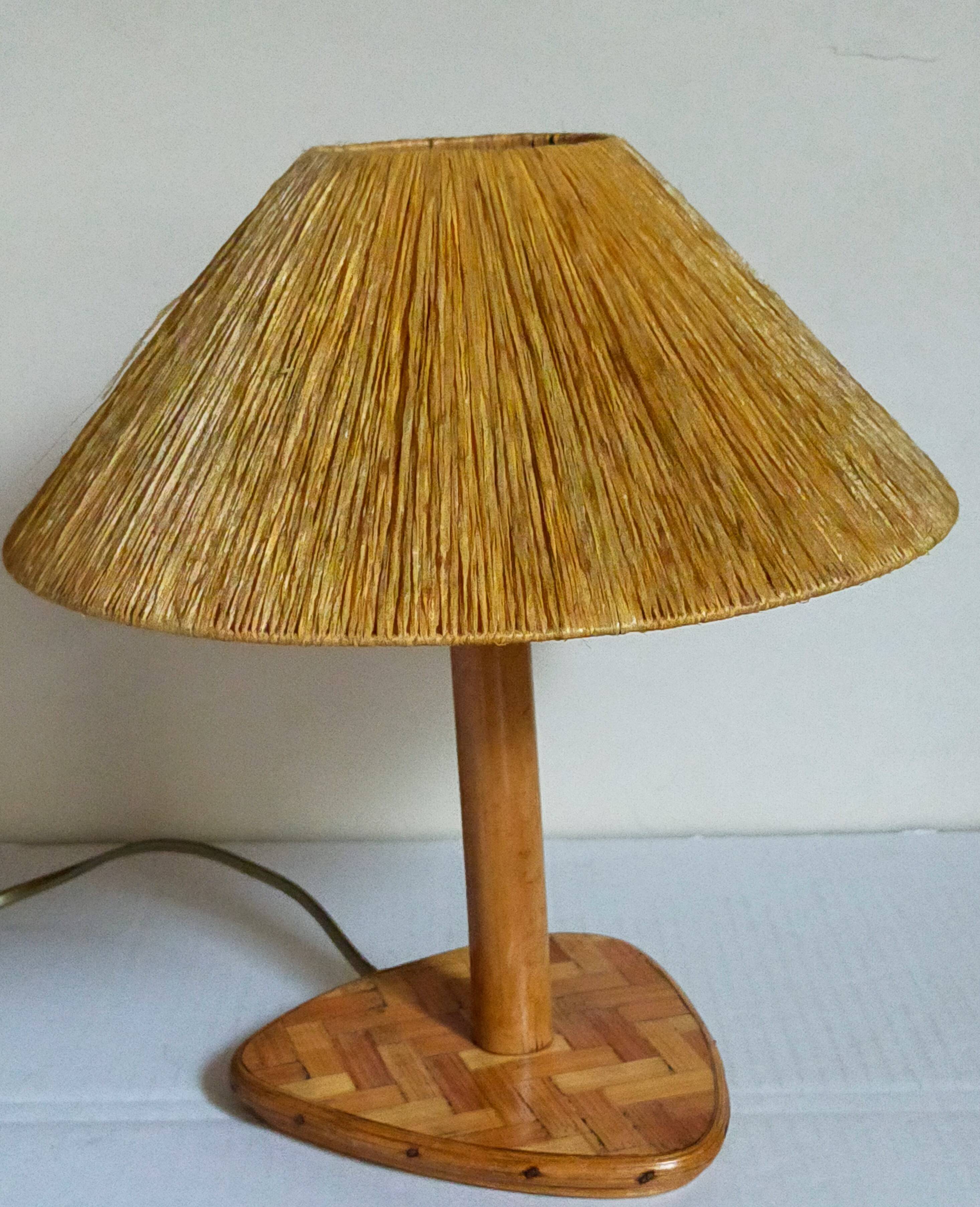 Table lamp in wood and rattan, 50s raffia lampshade