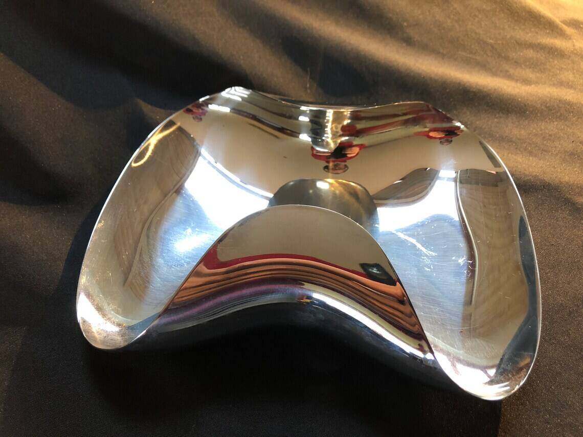 Marli fruit holder in 18/10 stainless steel from Alessi design Steven Blaess