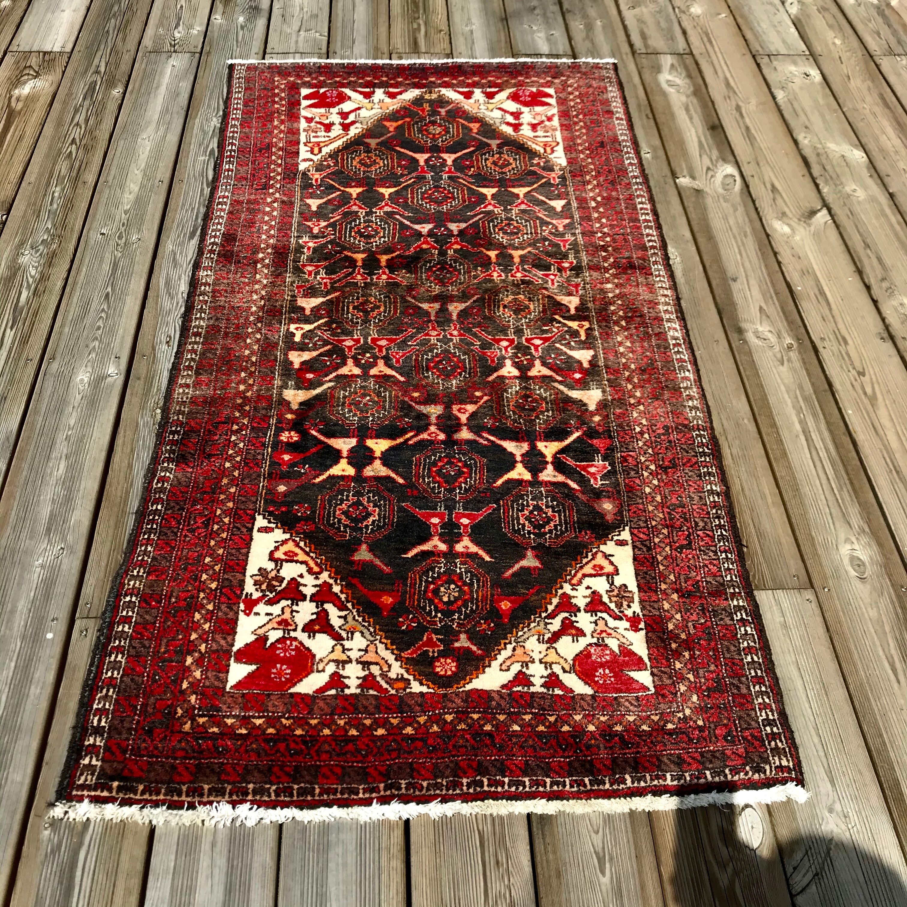 Tapis persan ancien en laine noué main