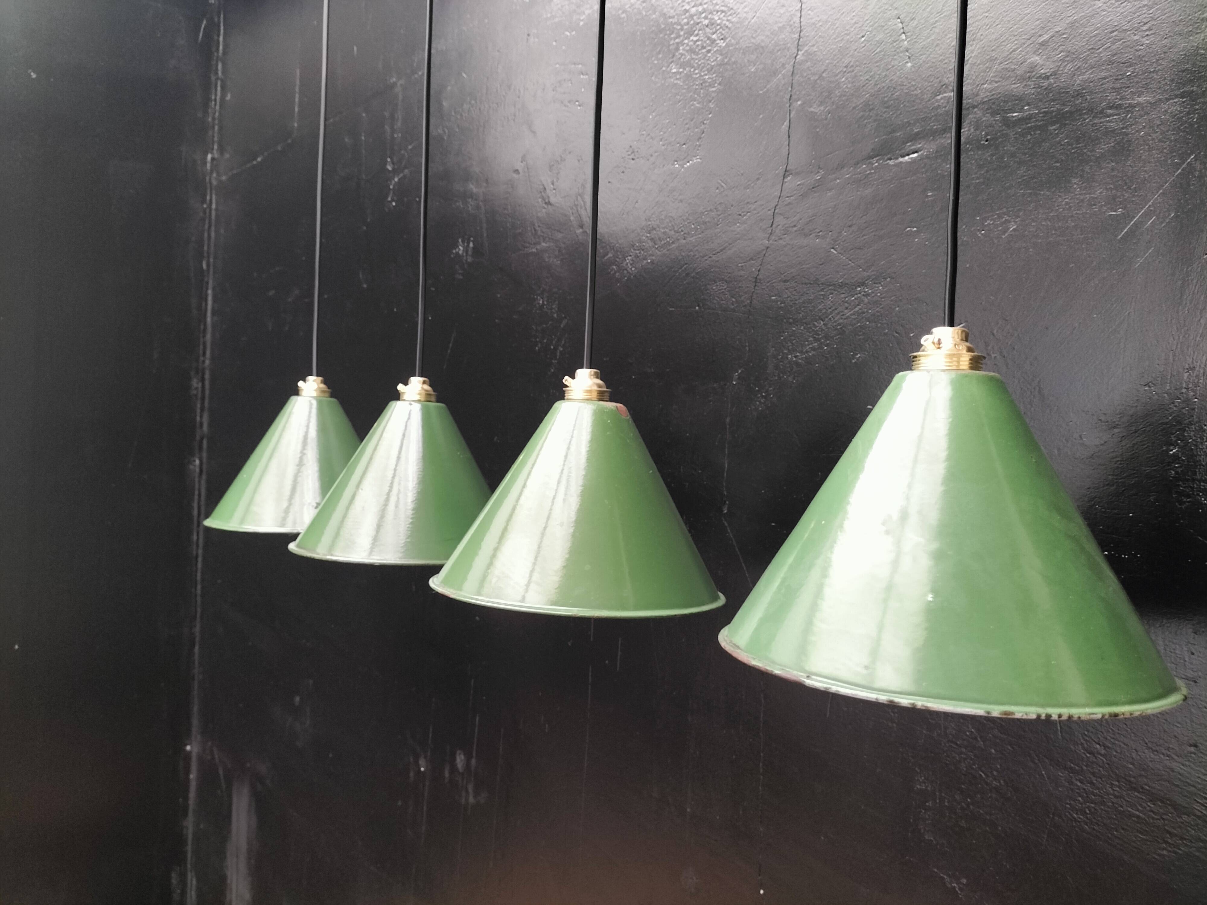 Enamelled sheet metal cone suspensions