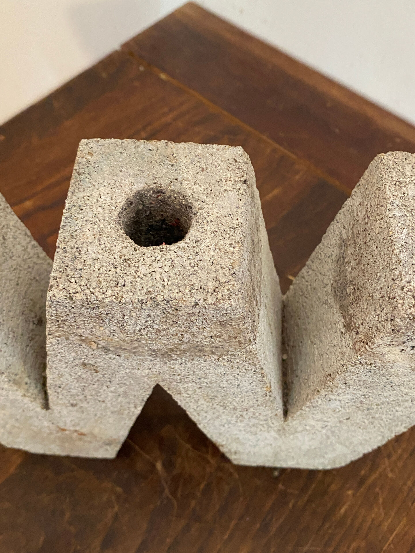 Three-light chandelier in cellular concrete