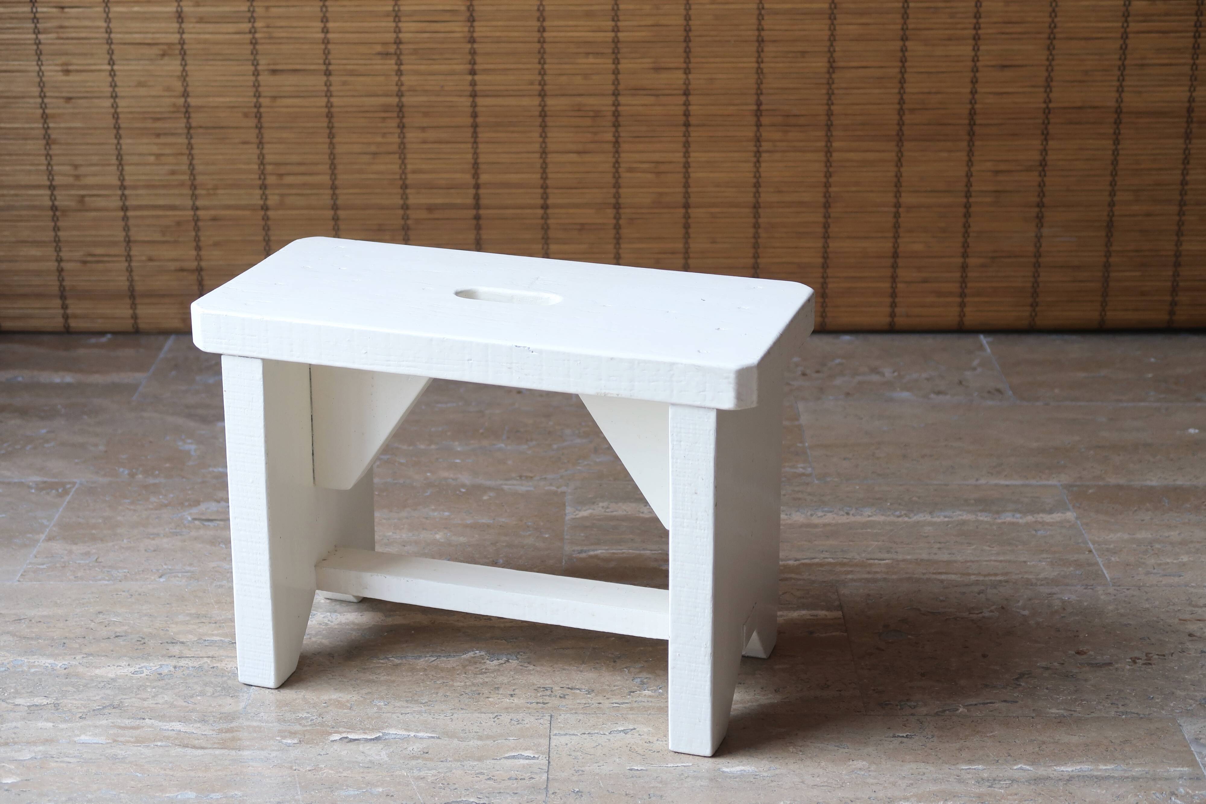 bench rests white wooden feet, 50s