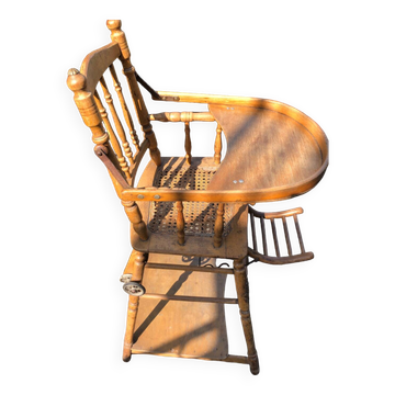 Chaise haute enfant