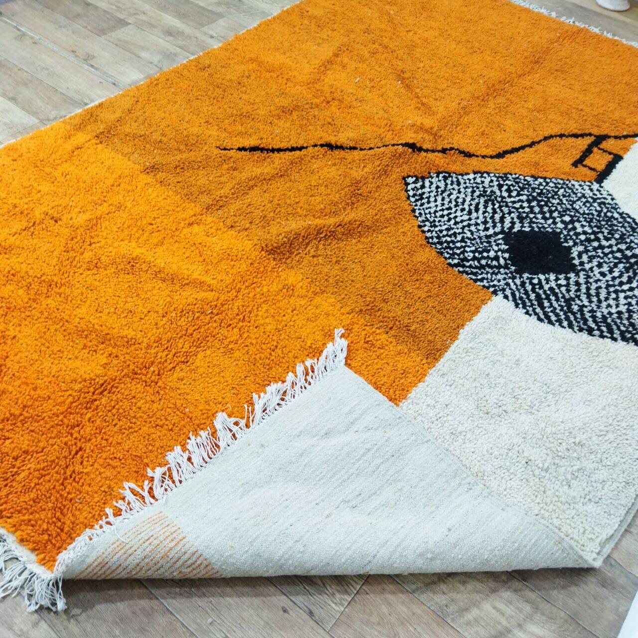 Handmade Moroccan Berber rug 313 x 215 cm