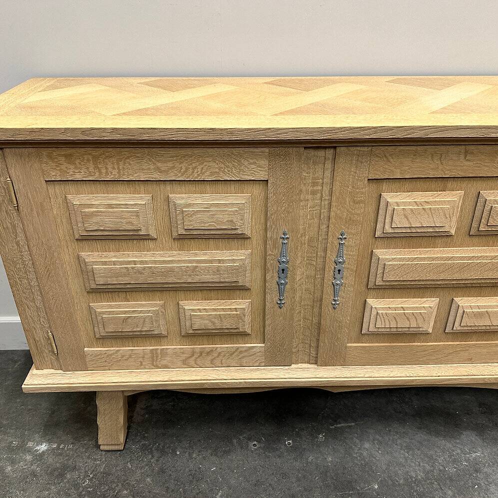 Buffet vintage en chêne sablé avec pieds compas festonnés, années 1960