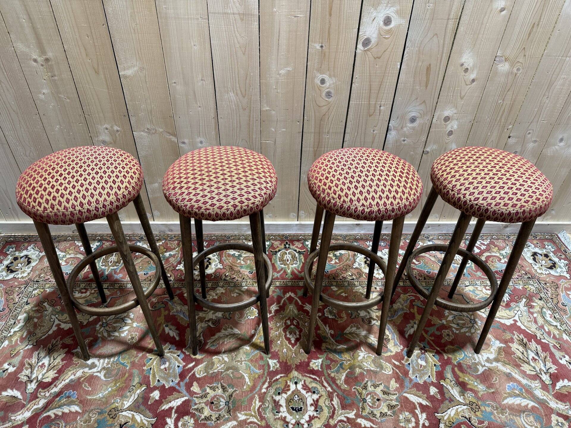 Suite de 4 tabourets de bar 1960