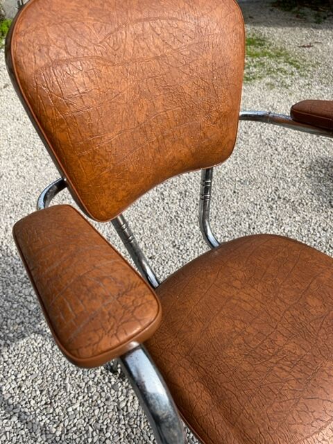 Chair with armrests vintage 1970