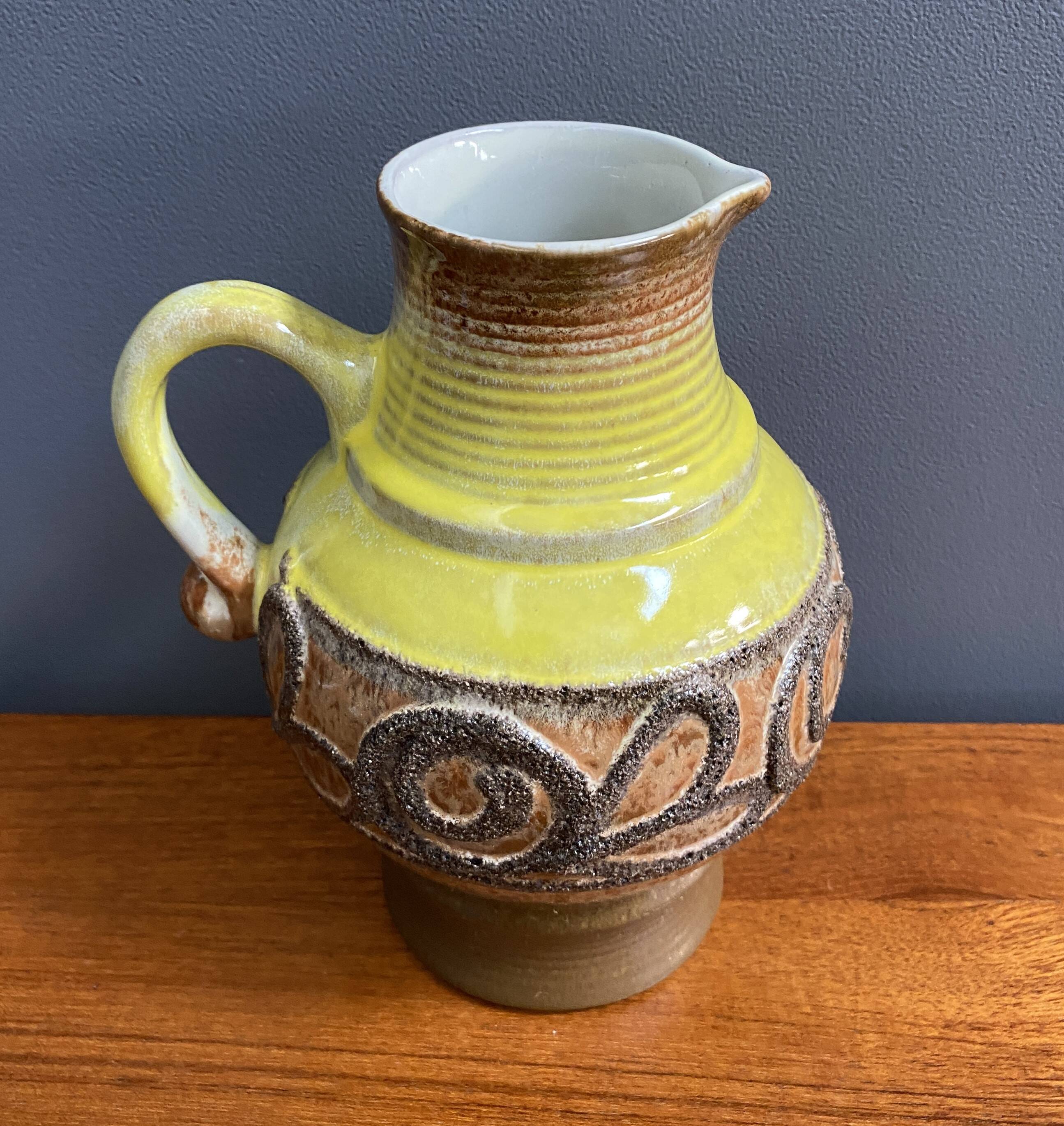 Vase en céramique allemande par Strehla modèle 2003