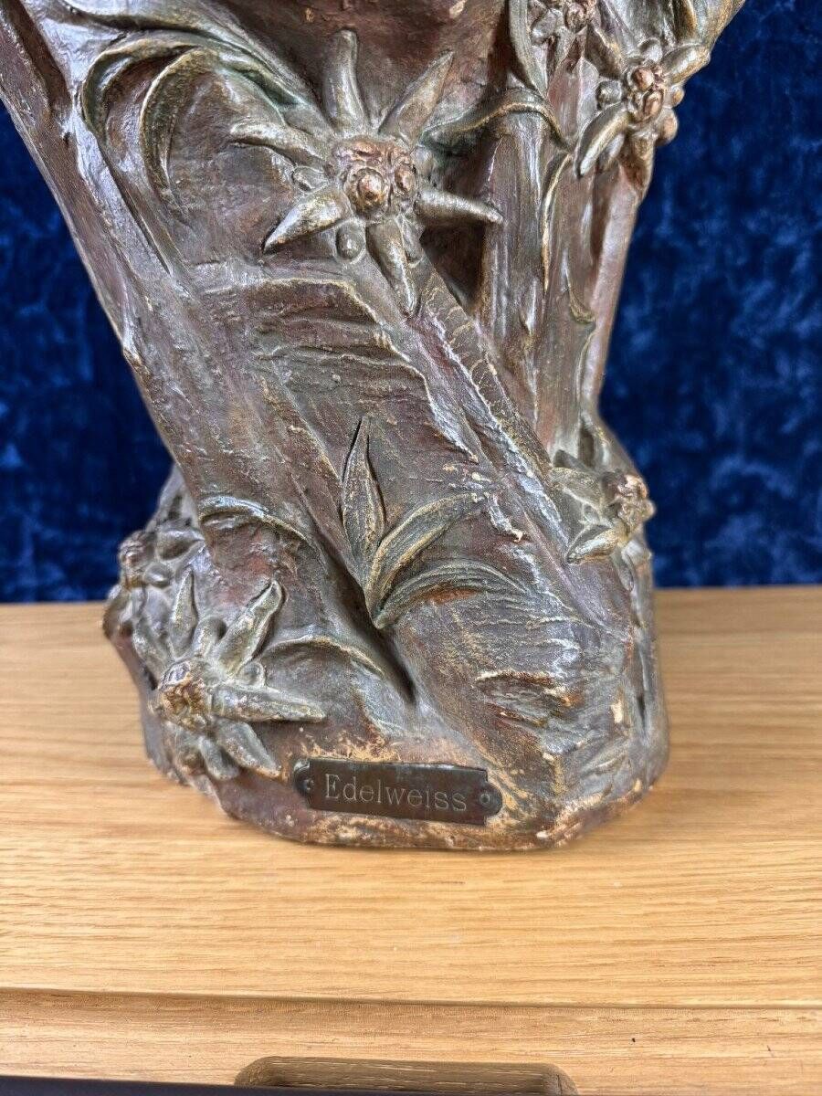 According to Villanis: Terracotta Bust Art Nouveau period around 1900 / H52cm