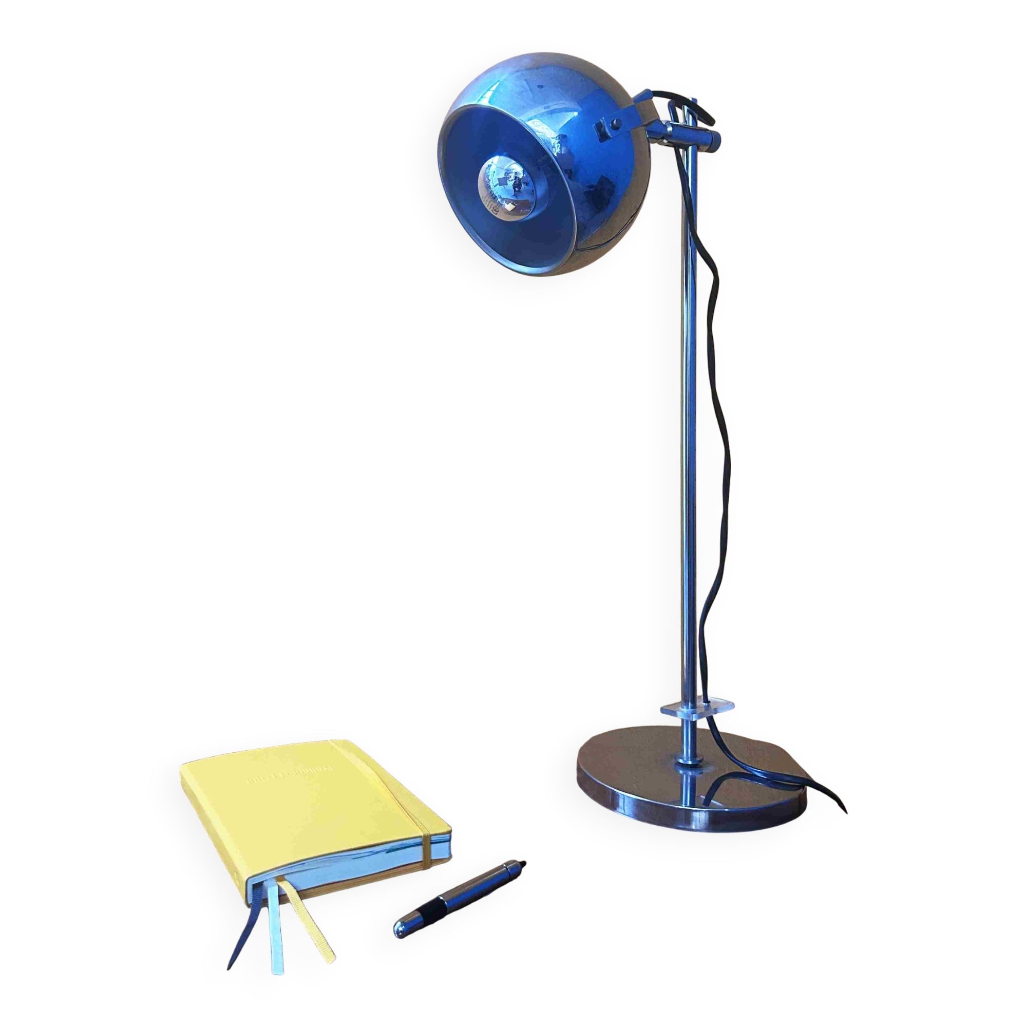 Large eyeball lamp