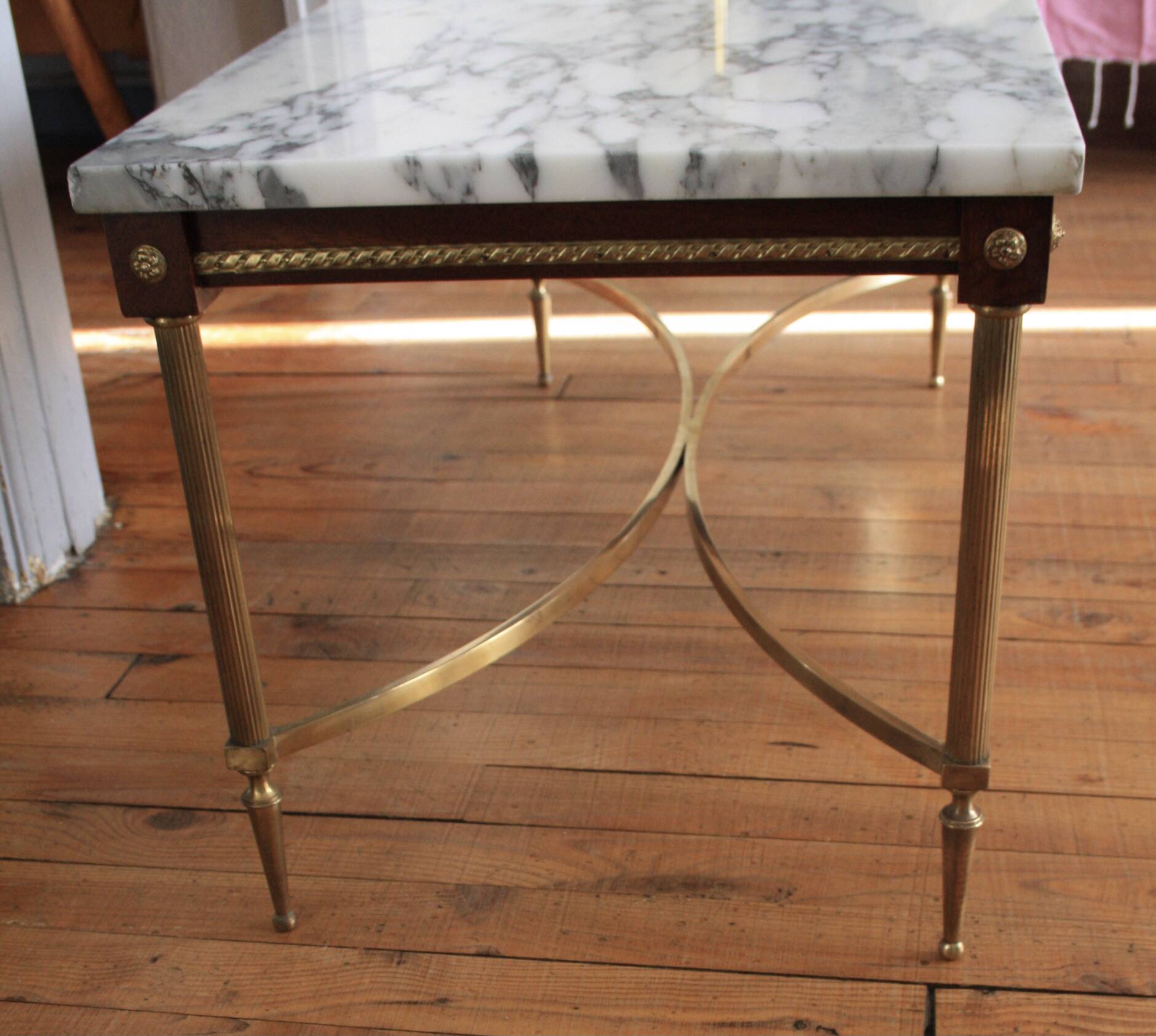 Table basse marbre laiton et bois