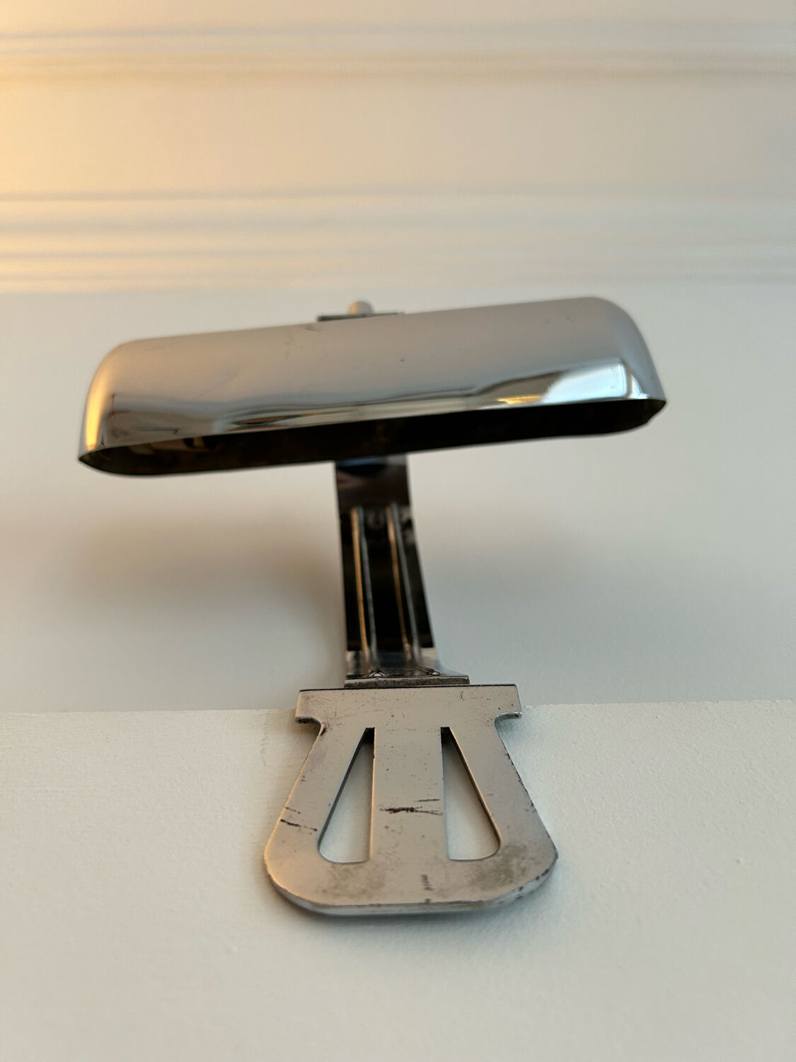 Vintage modernist wall lamp to tighten, chromed metal, Austria 1930