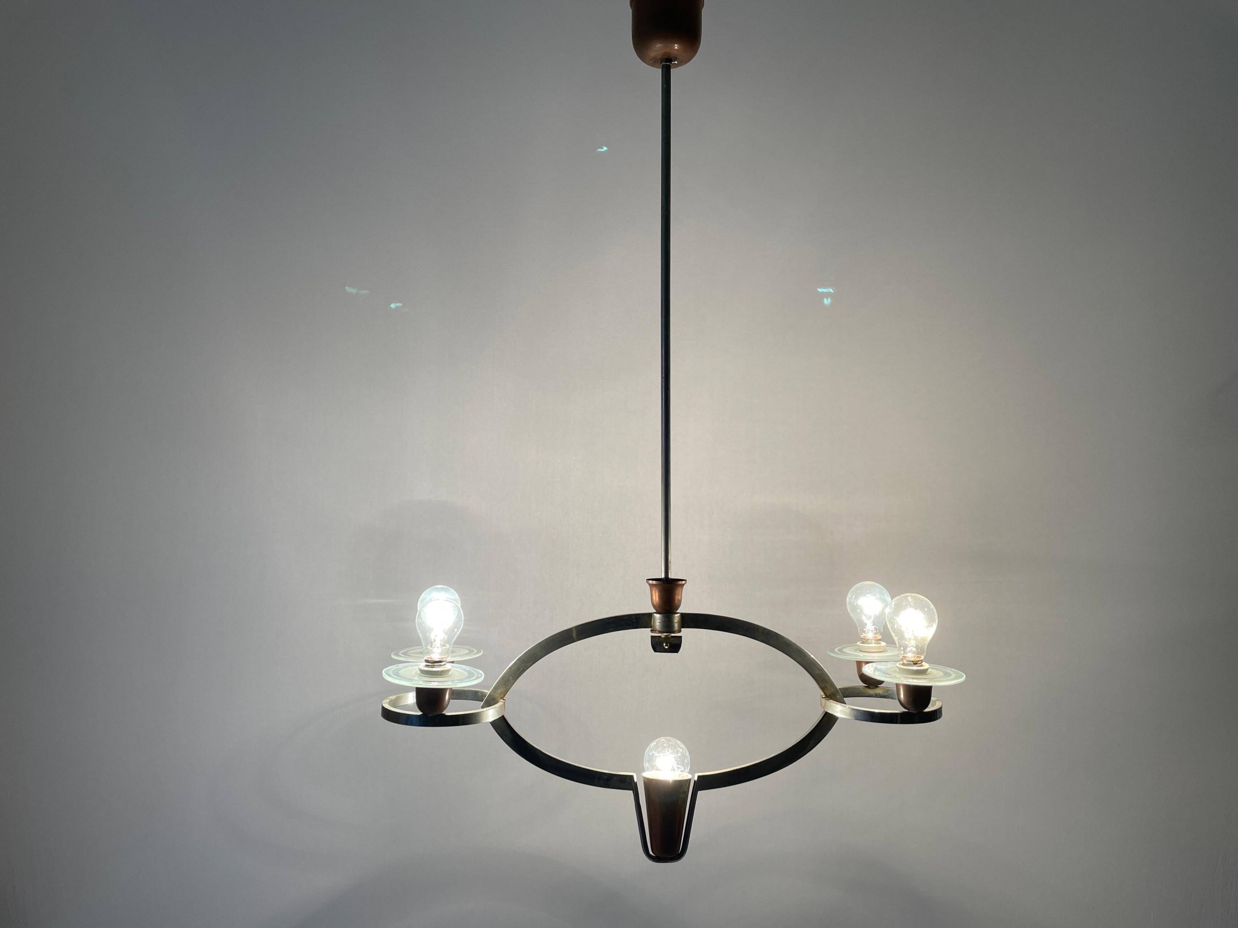 Art Deco chandelier attributed to Pietro Chiesa, 1940s, Italy.