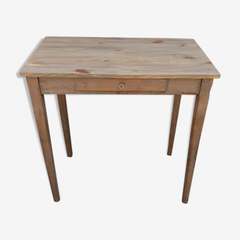 Table rustique d'appoint