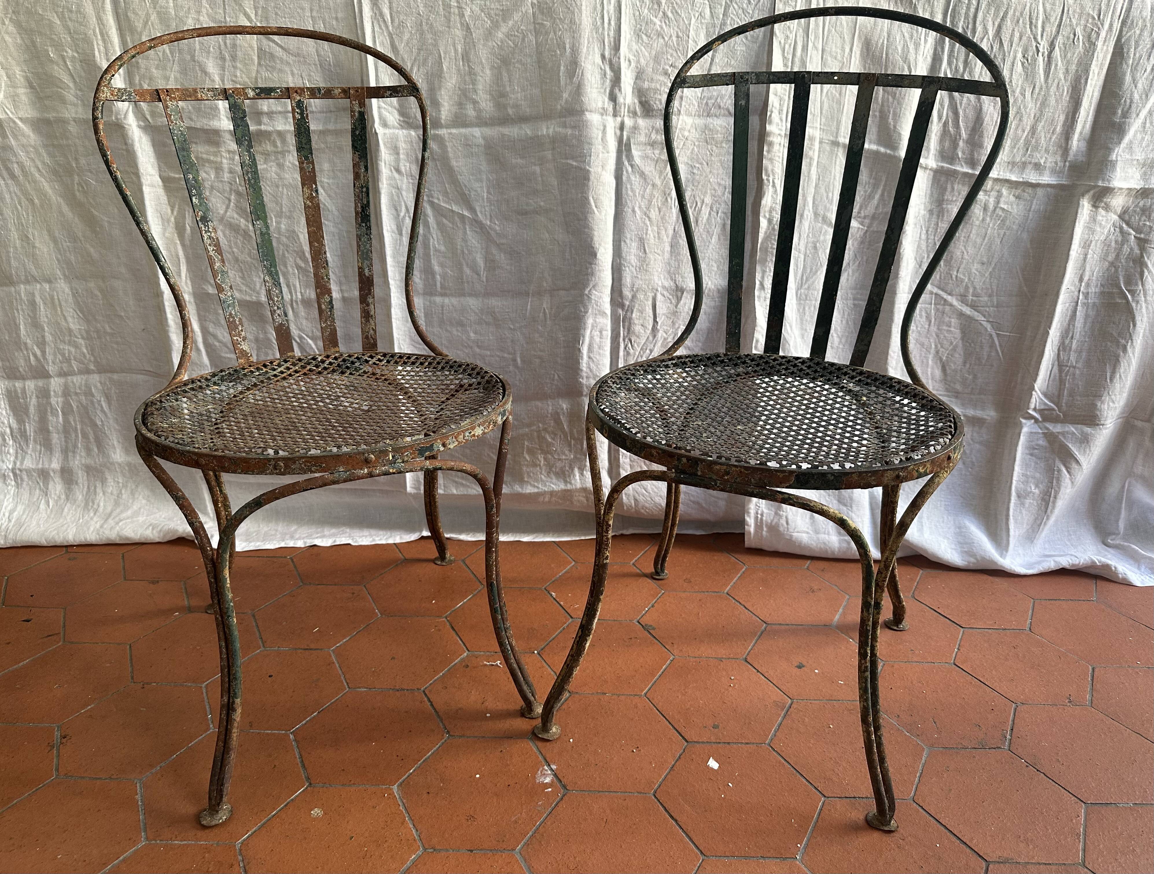 Chaise de jardin en fer peint XIXe