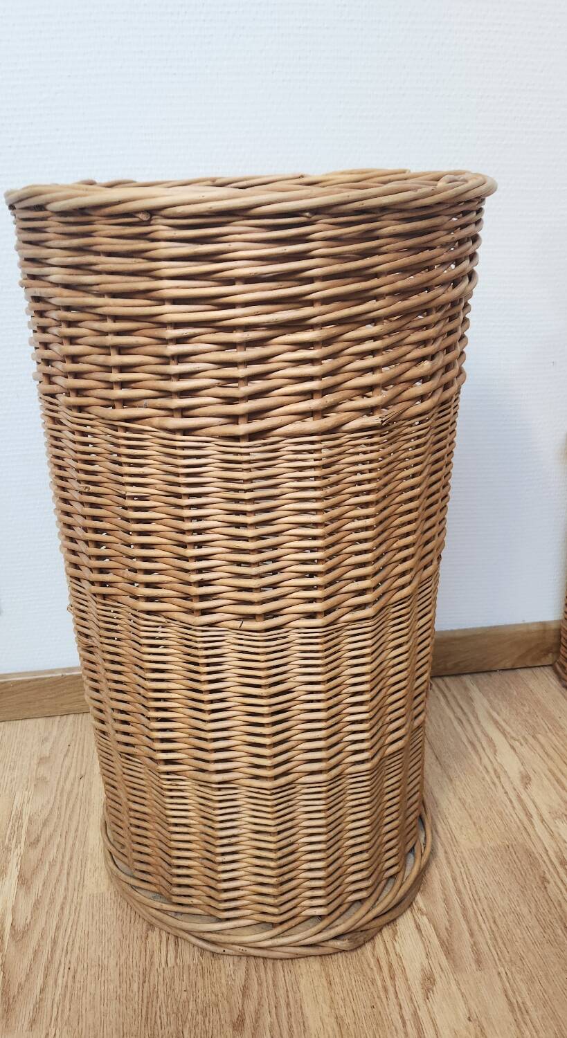 Porte-parapluie en osier fait main : vintage