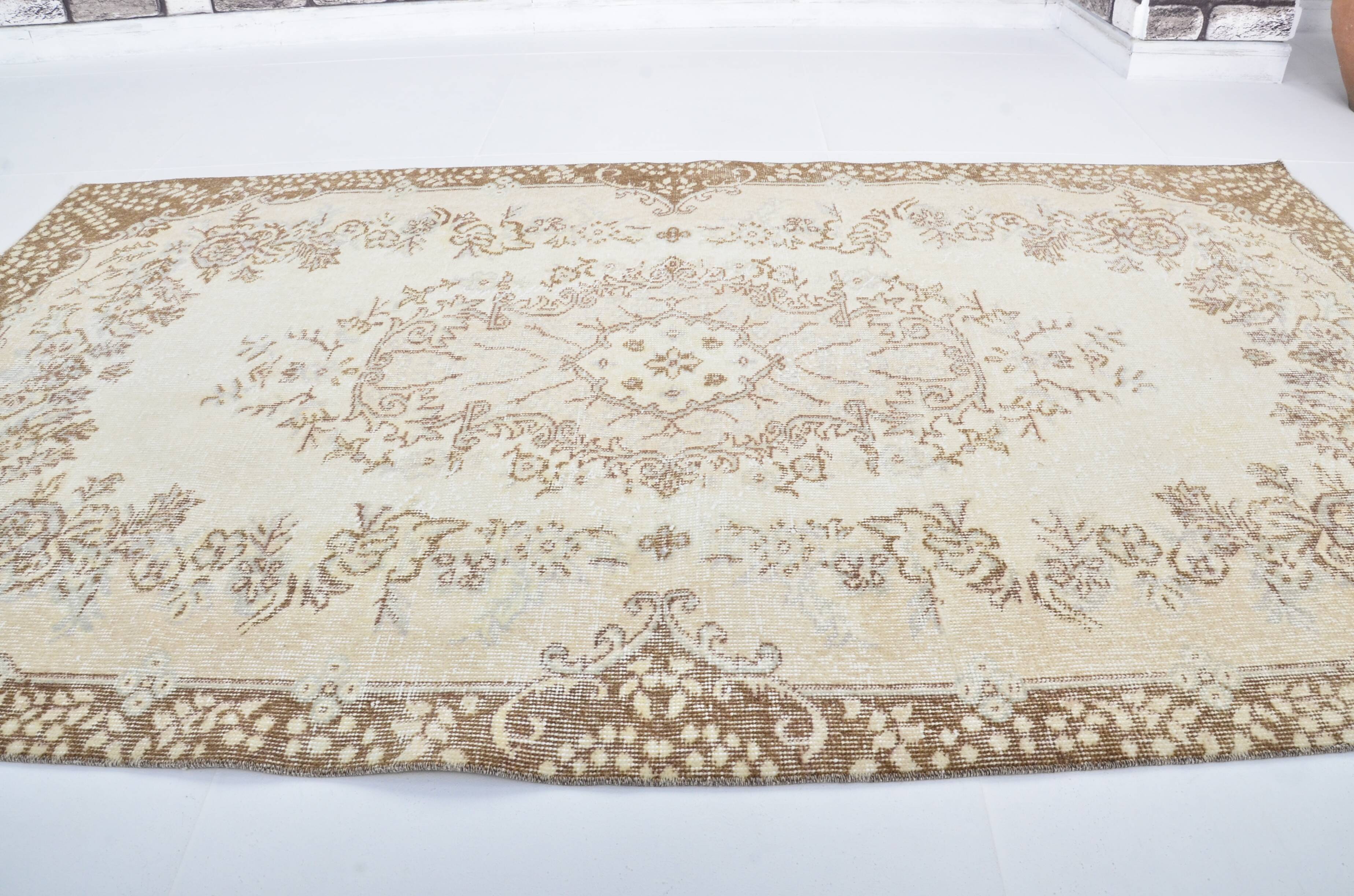Antique Handknotted Anatolian Carpet sku 3144