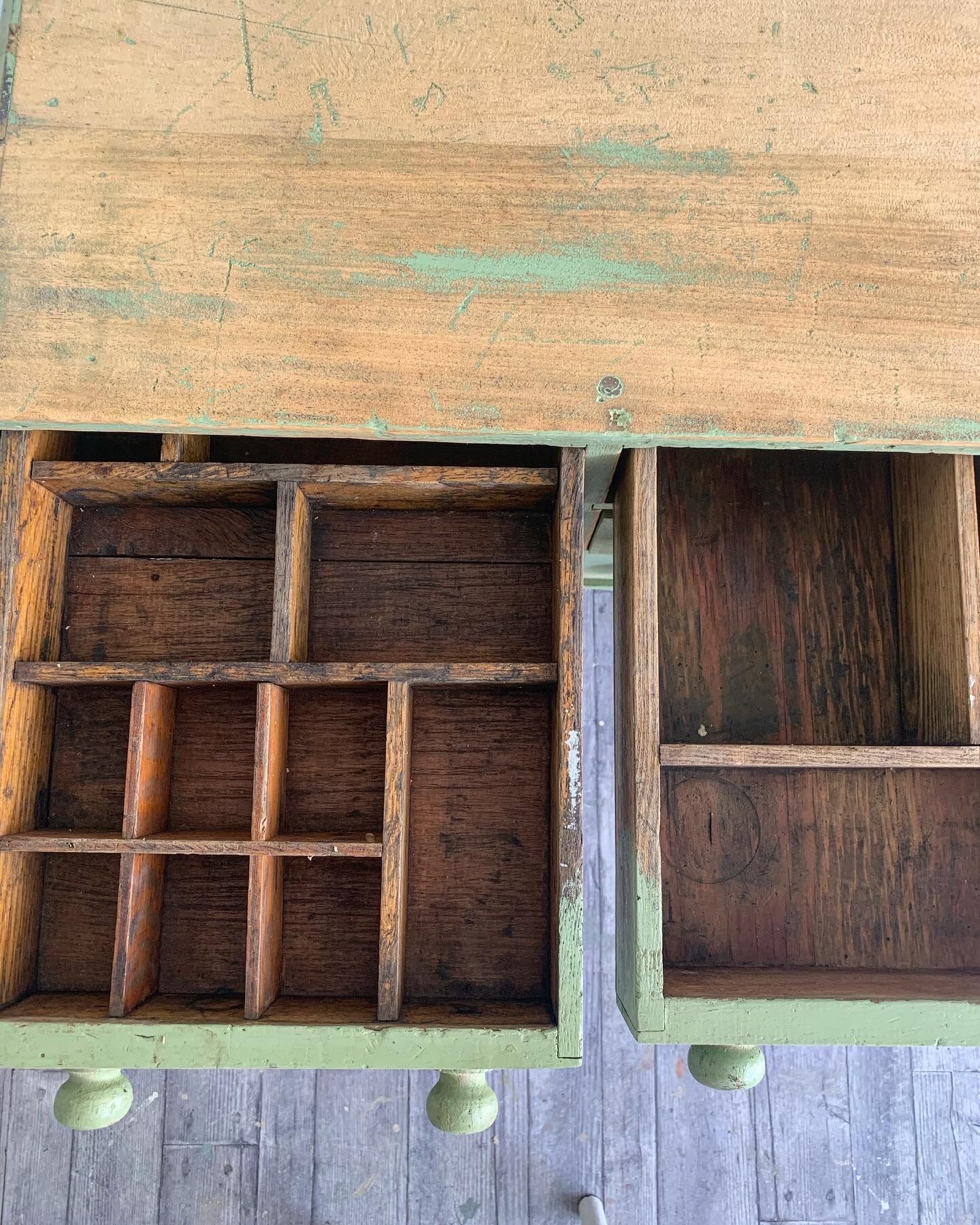 Petit meuble de métier