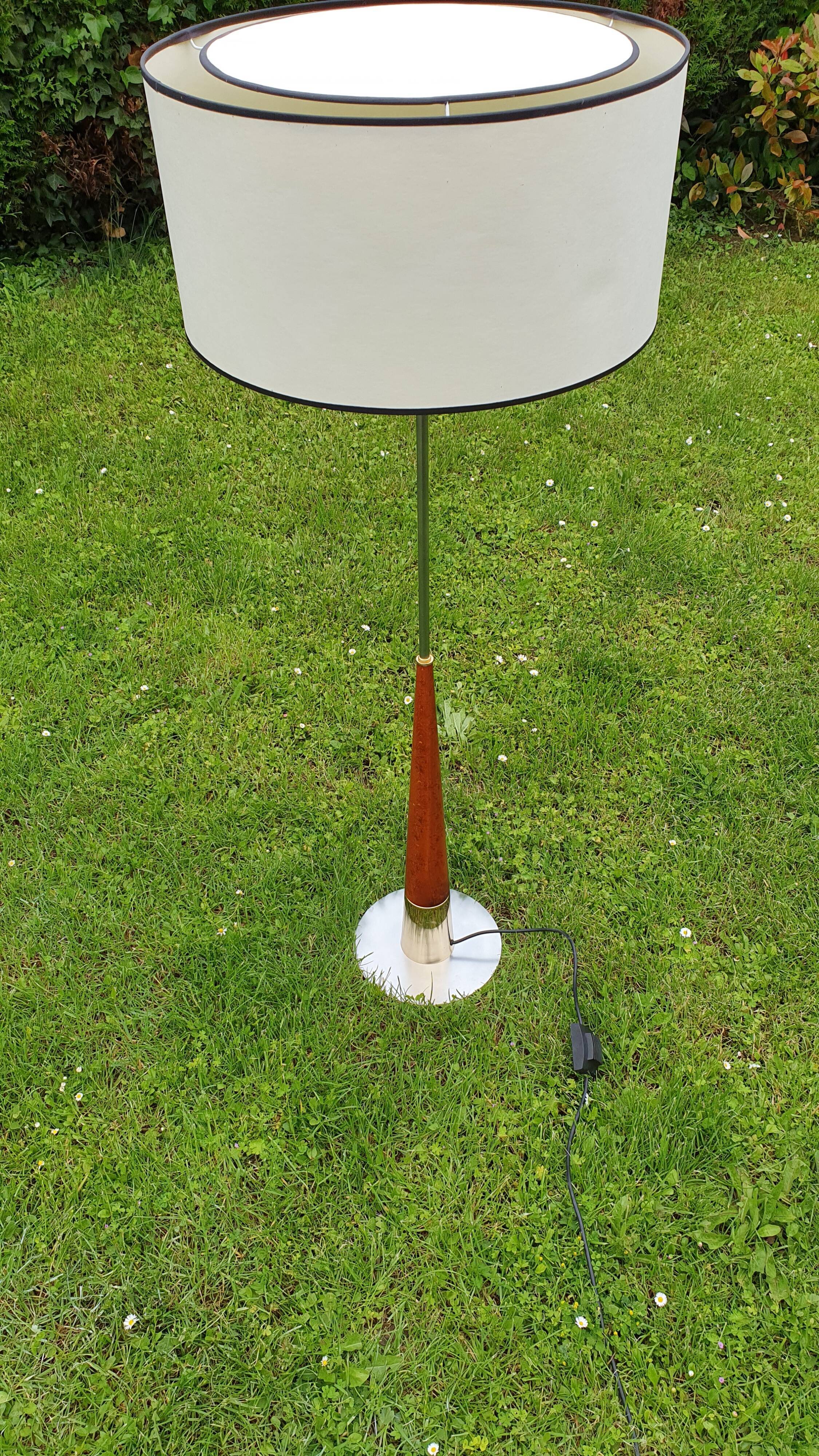 Standing lamp