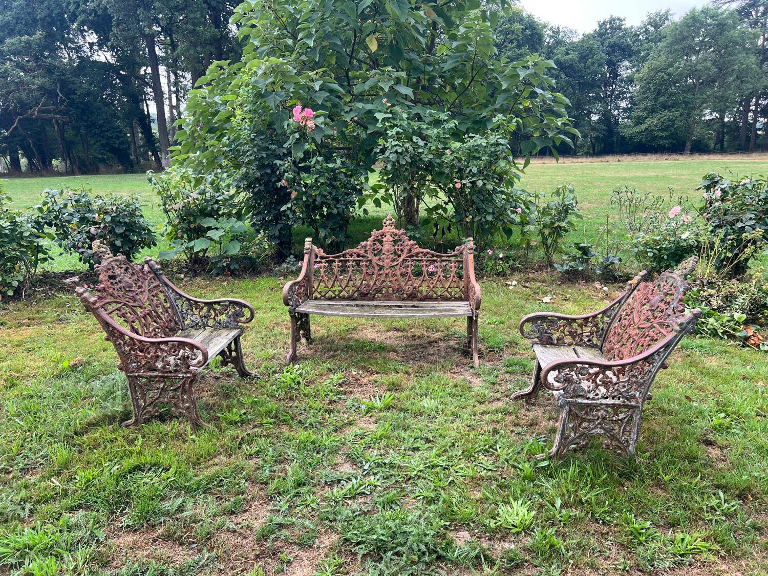 Sculpted cast iron garden furniture