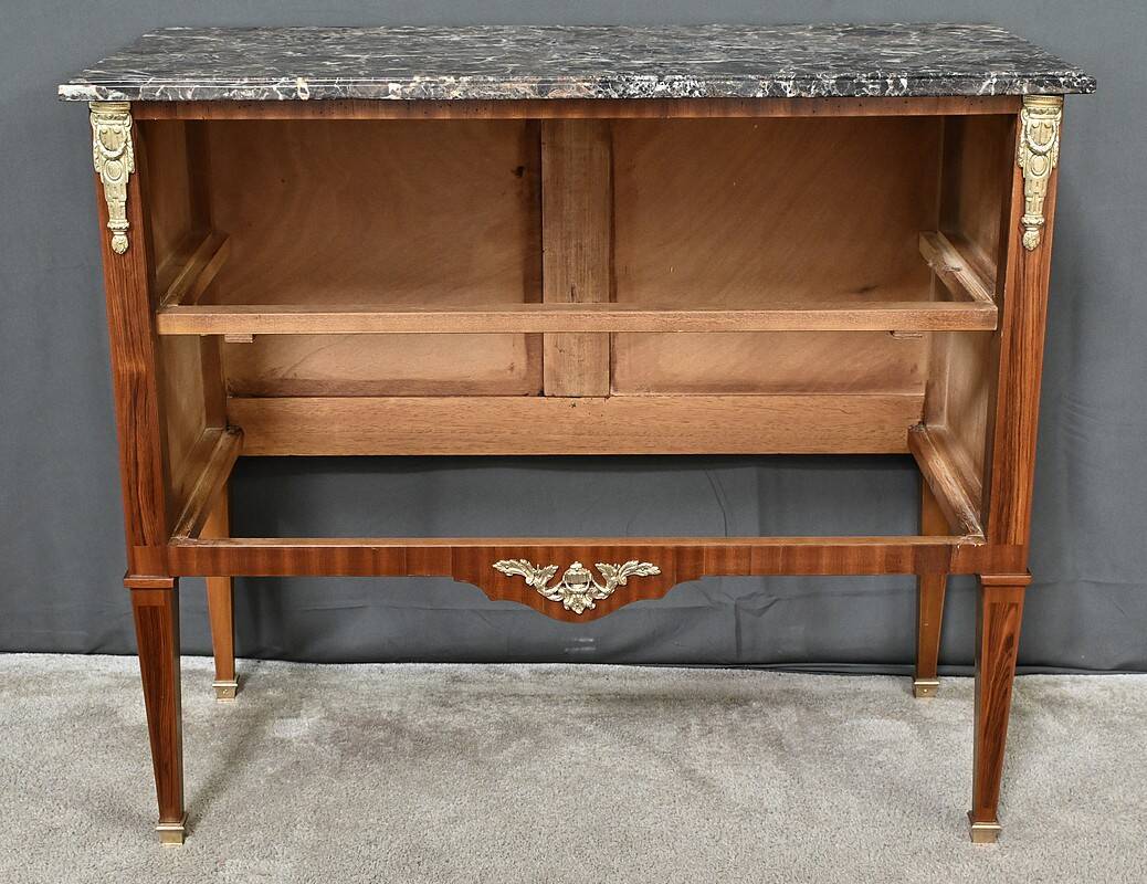 Commode sauteuse en marqueterie, style Louis XVI – milieu XXe