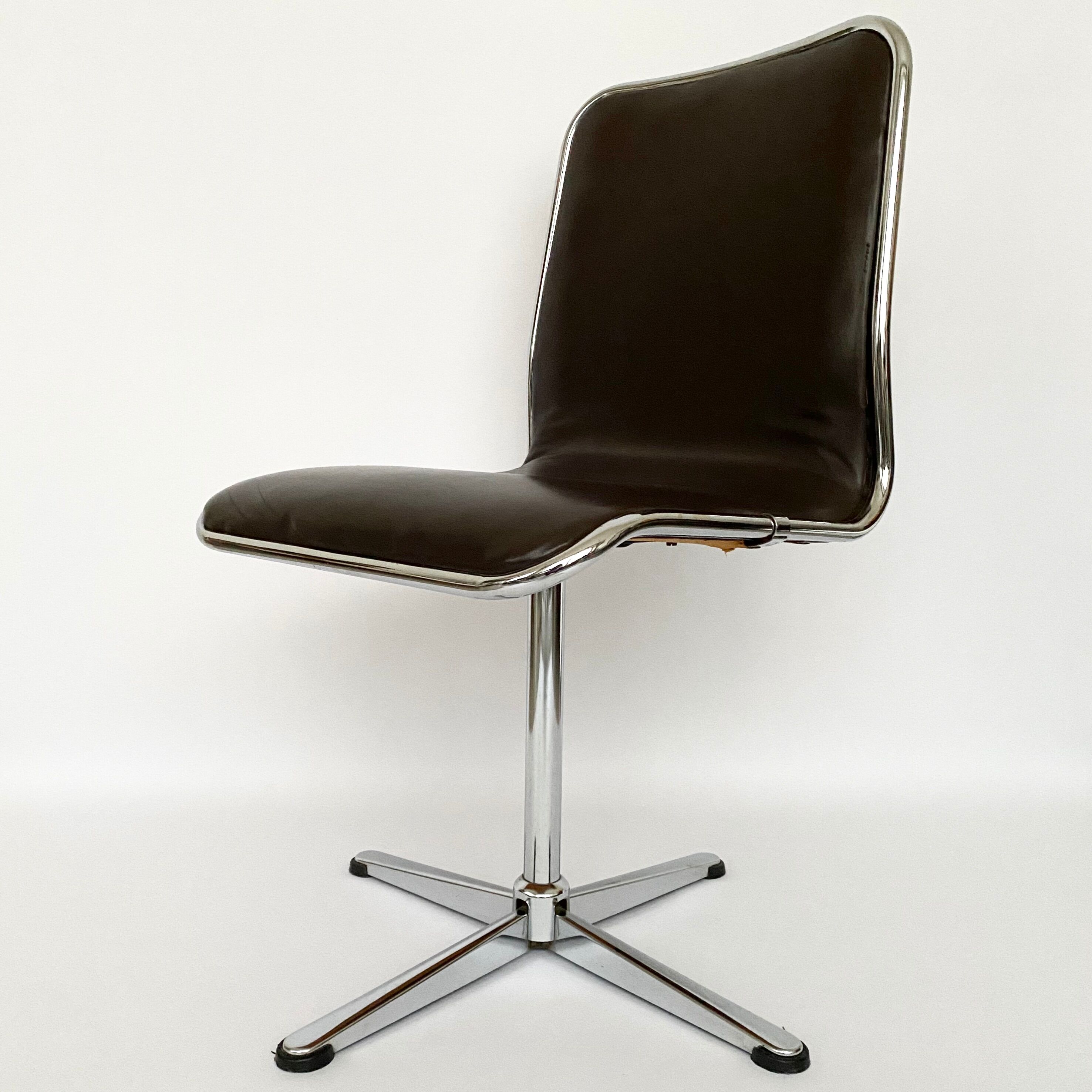 Vintage 70s leather chairs