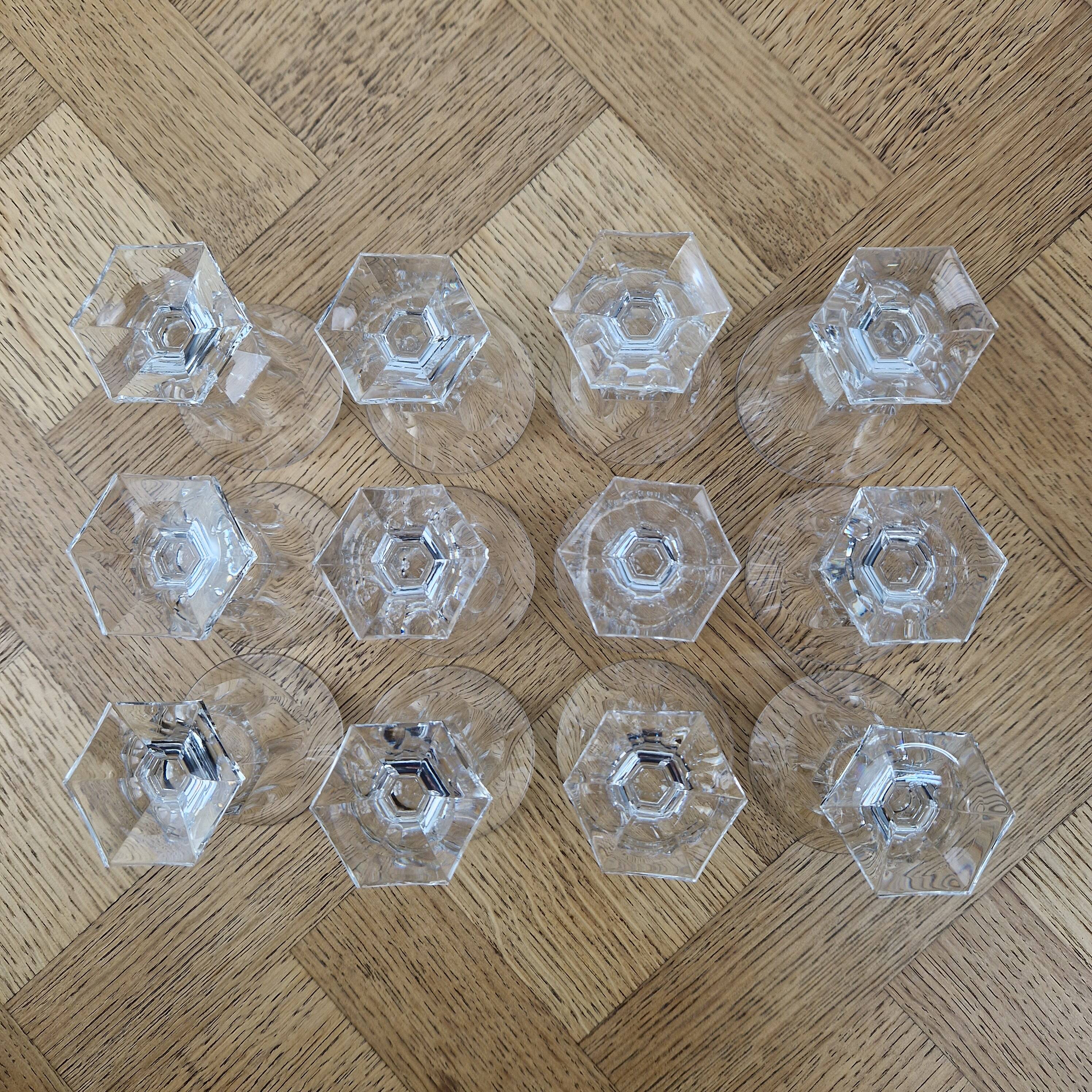 12 Villeroy & Boch cut crystal footed glasses SAAS VB – Service