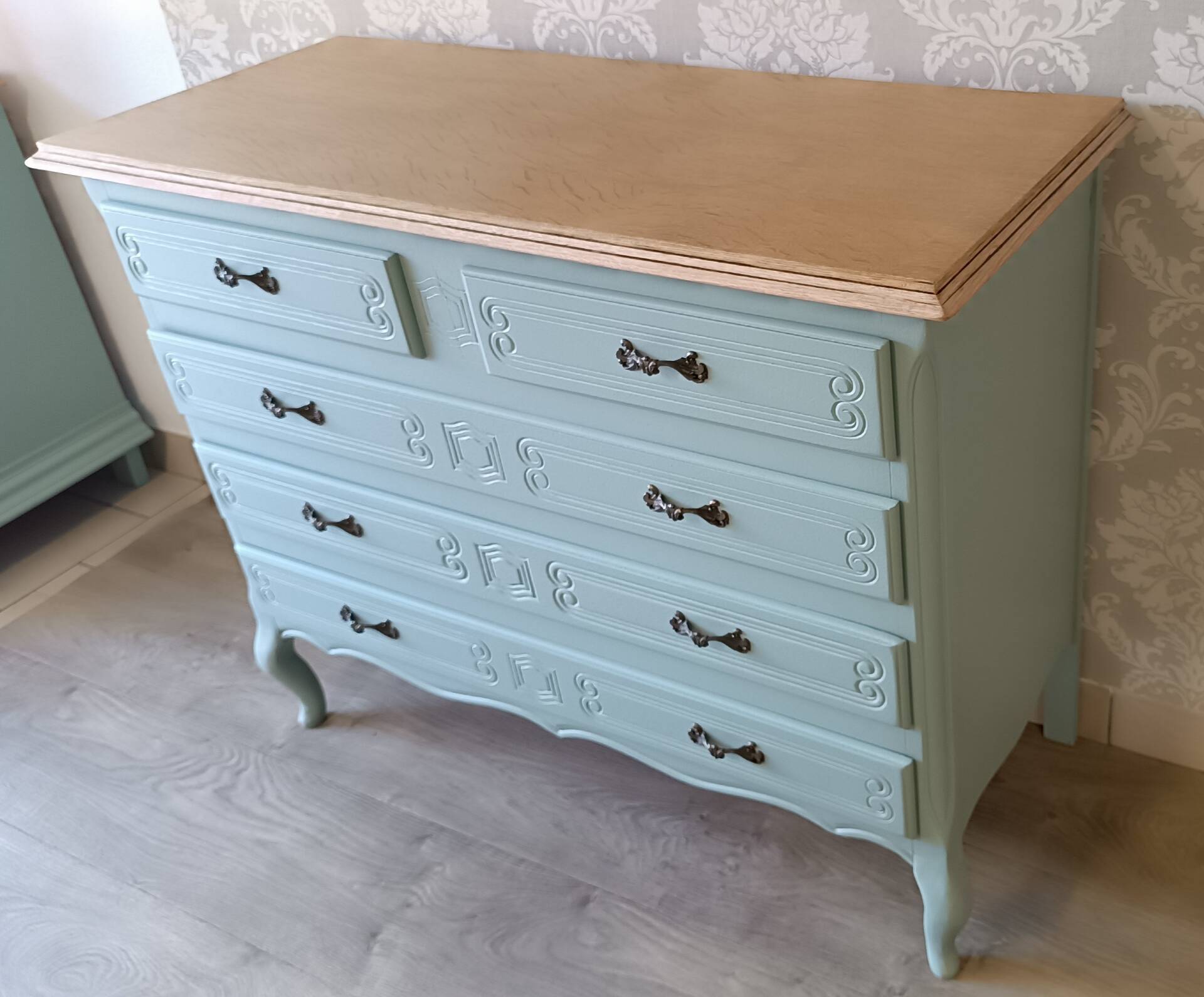 Commode de style Louis XV, restaurée