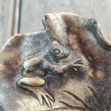 Art Nouveau pocket emptier/Woman with mandolin on vine leaves in spelter