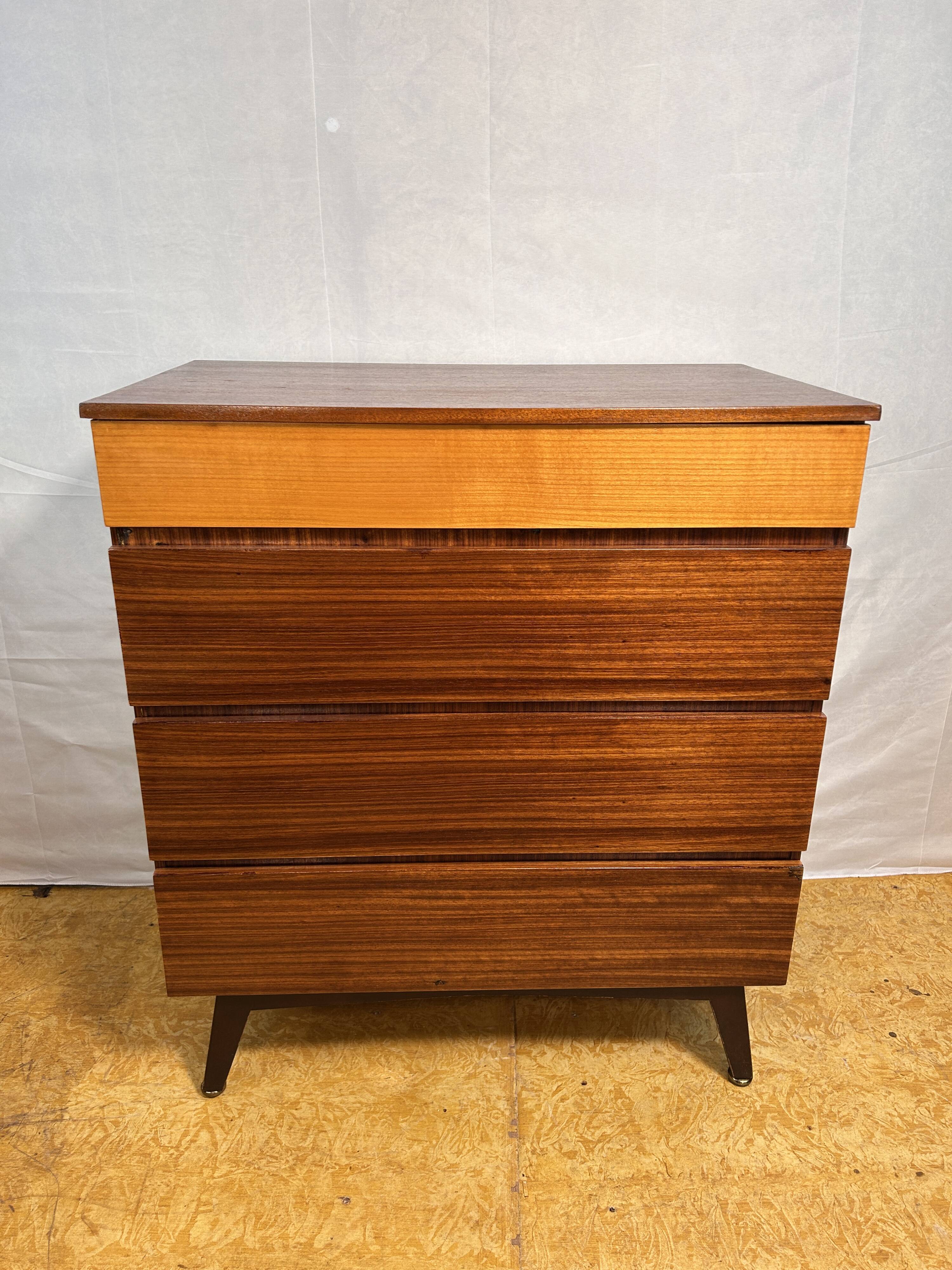 Mid-Century Retro Vintage Teak Chest of Drawers by Meredew (1960s) – Design
