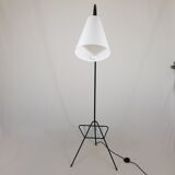 Tripod lamp