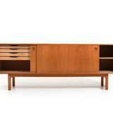 Sideboard Model No.21 in Oak by Omann Jun. Møbelfabrik