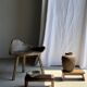Petit banc en teck ancien rectangulaire quadripode d'Indonésie H20 L45