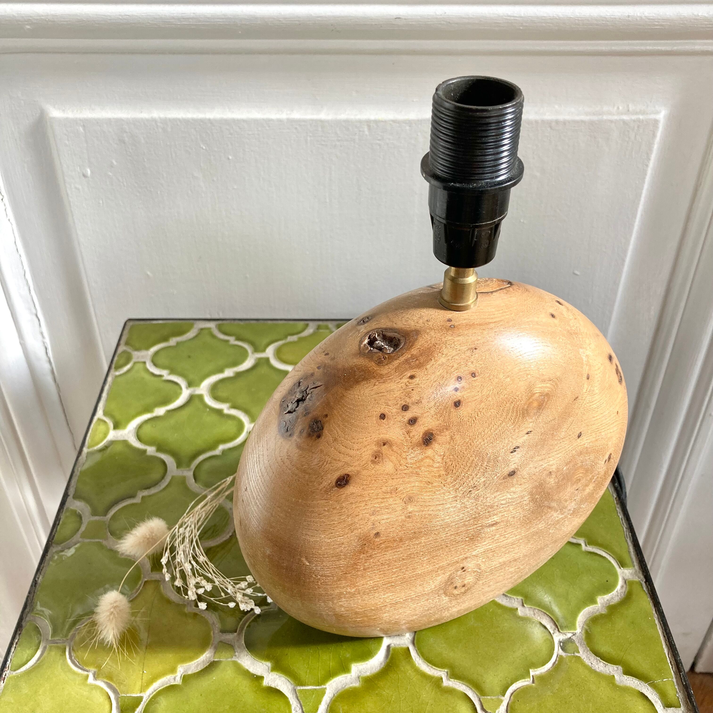 Solid wood ball lamp