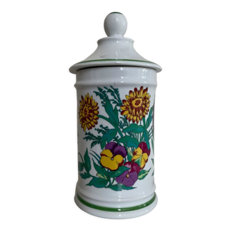 Porcelain apothecary pot